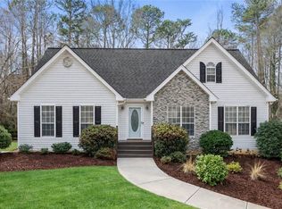 7235 Walnut Mill Lndg, Cumming, GA 30040