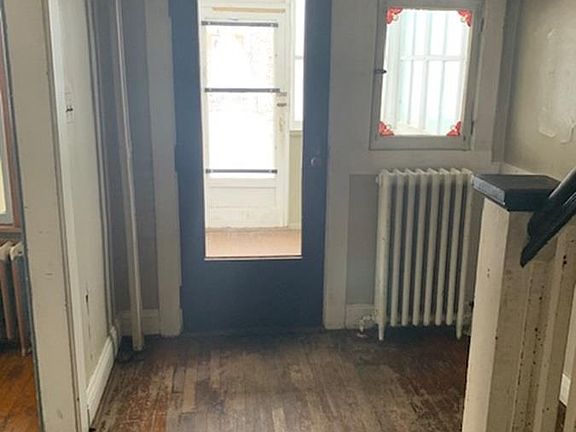 5th image of 31 Mereline Ave