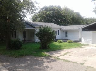 116 1st St, Mark, IL 61340
