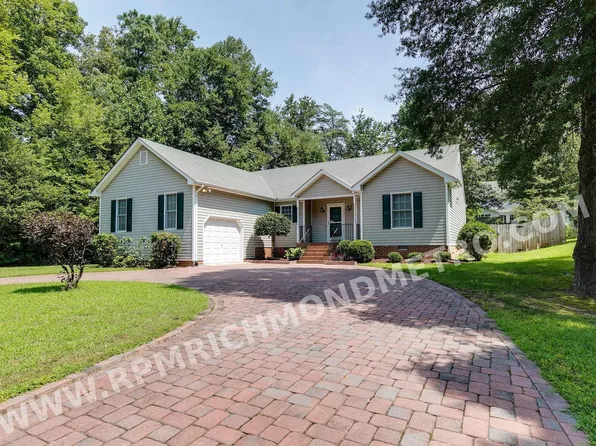 1913 Castle Glen Dr, North Chesterfield, VA 23236