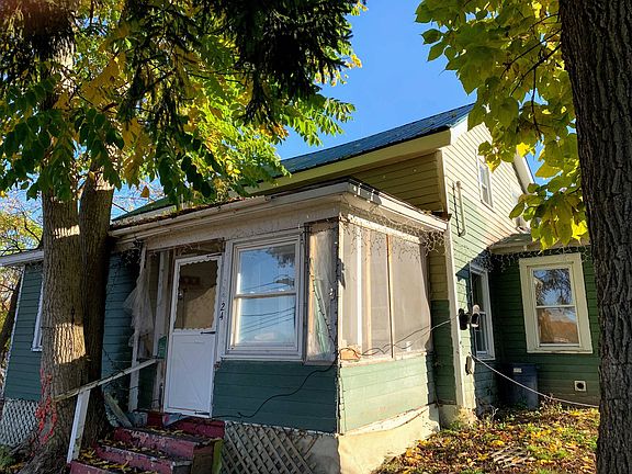 3rd image of 24 Algonkin St #2