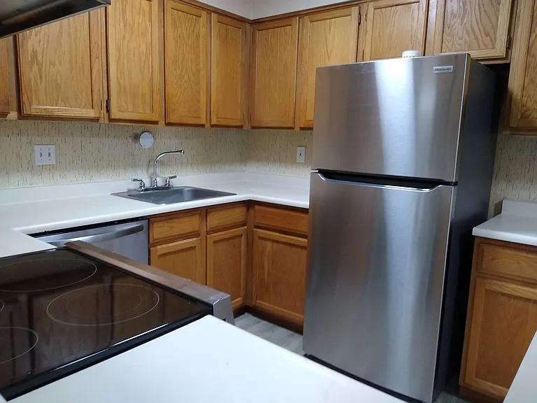 470 S Fenton St — Photo 53