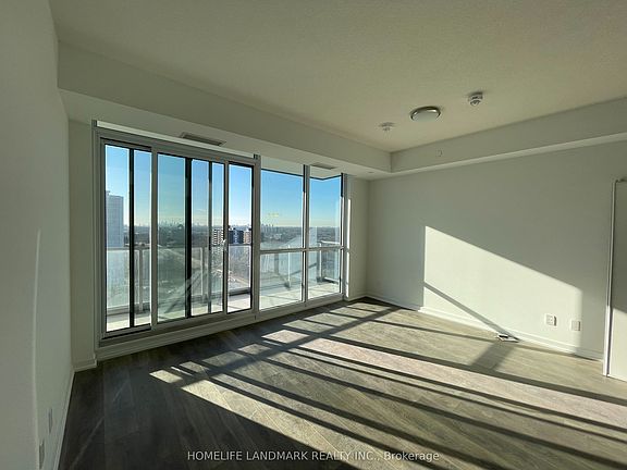 5th image of 36 Manor Rd E #803