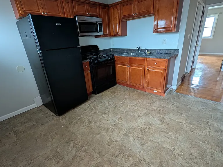 217 Fairfield St #2RR — Photo 8