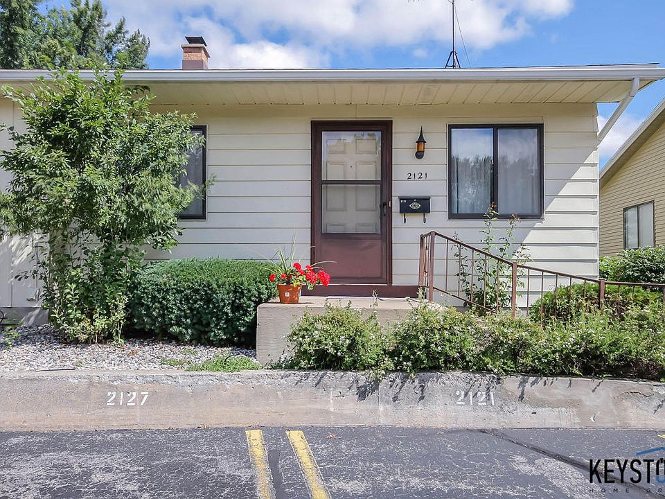 1st image of 2121 Melvin St SW #12