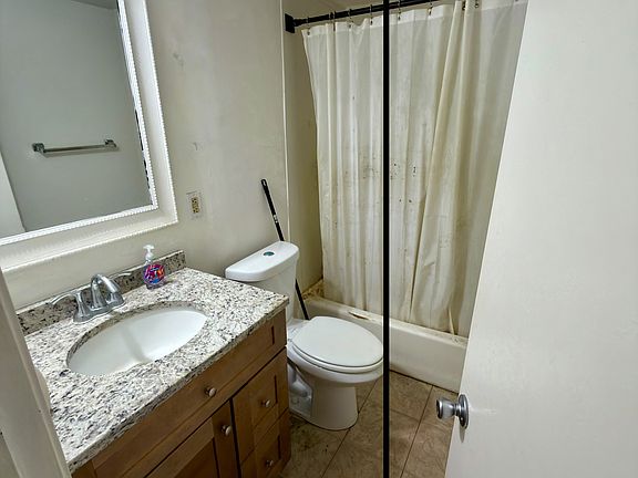 5th image of 50 Spencer Rd APT 20L