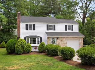 57 Elmbrook Dr, Stamford, CT 06906