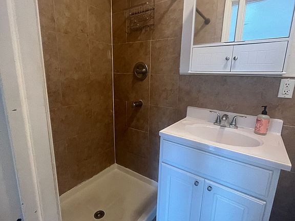5th image of 1678 Nostrand Ave APT 1