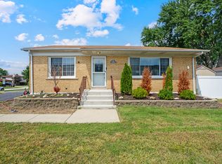 4940 W 122nd St, Alsip, IL 60803