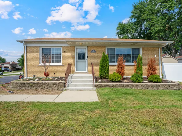 4940 W 122nd St, Alsip, IL 60803