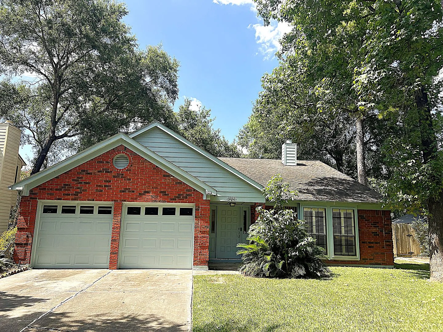 Home for Lease in the Heart of Kingwood — Photo 1