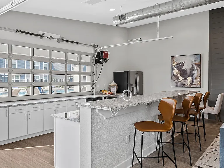 Authentix Quincy Street — Photo 17