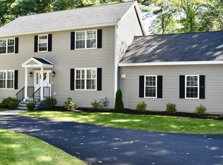 37 Park St, North Reading, MA 01864
