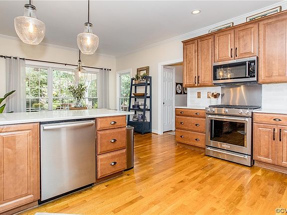 5th image of 9536 Owl Trace Dr
