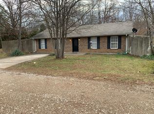 168 Safari Trl, Vine Grove, KY 40175