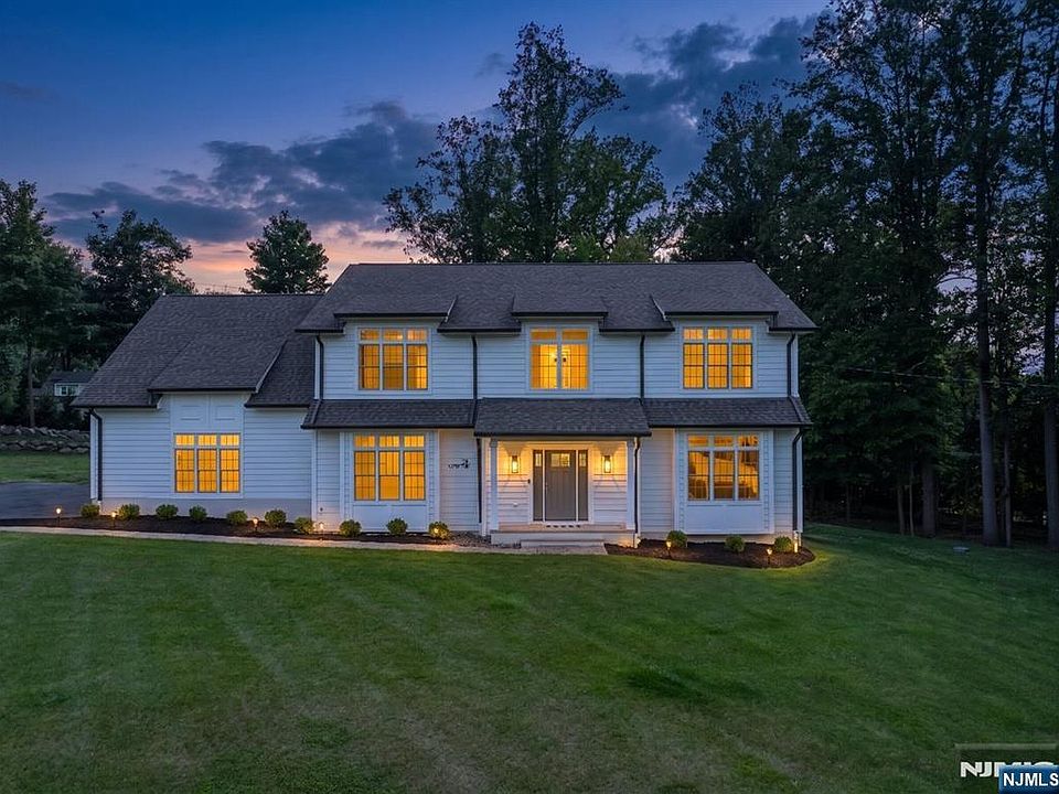1st image of 28 Drake Lane