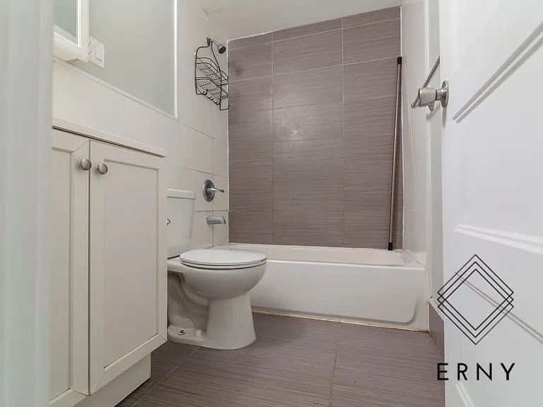 63 Pulaski St #1B — Photo 14