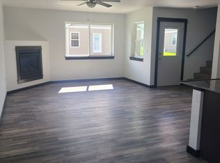 3 BR 2.5 BA Large 2 car garage, Belgrade, MT 59714