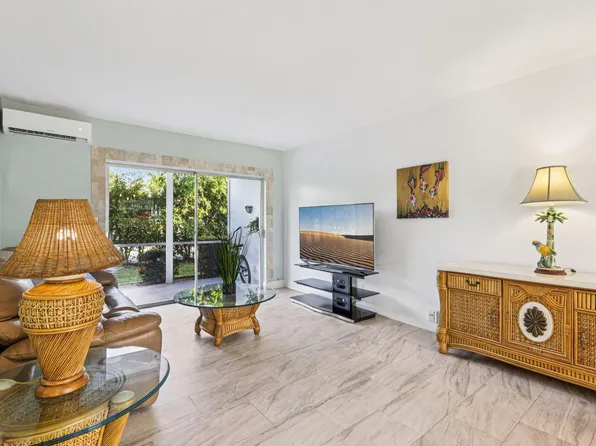 2131 NE 42nd Court #106e, Lighthouse Point, FL 33064