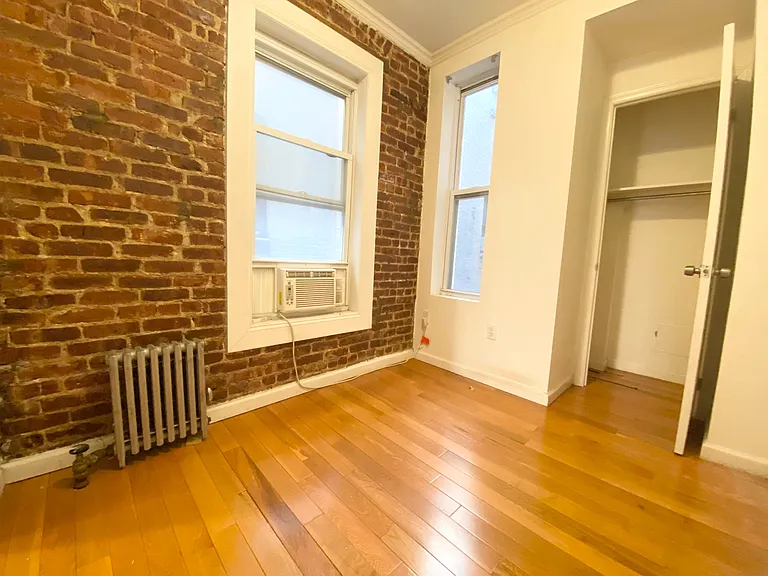 221 E 28th St #3D — Photo 2