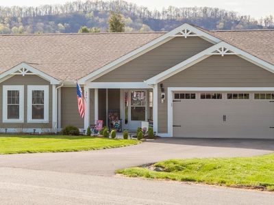 306 Stone Orchard Dr, Nellysford, VA, 22958