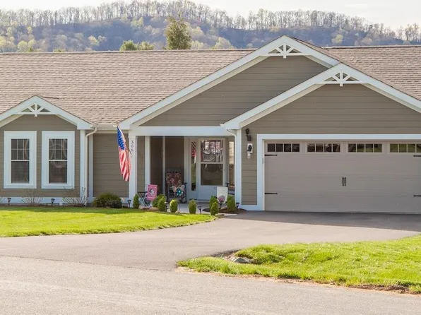 306 Stone Orchard Dr, Nellysford, VA 22958