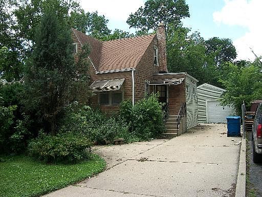 1st image of 2050 N Hawthorne Ave