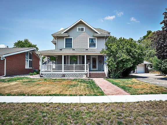 2nd image of 311 N Sangamon Ave