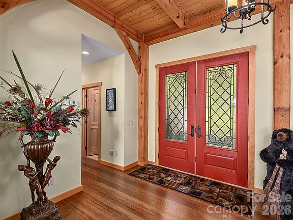 4th image of 350 Snow Flake Ln