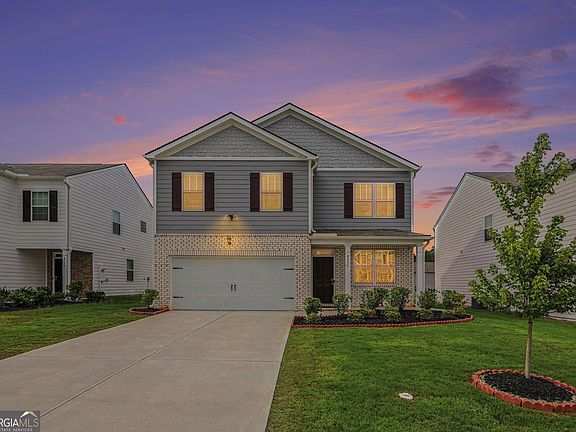 3rd image of 8236 Castleton Dr