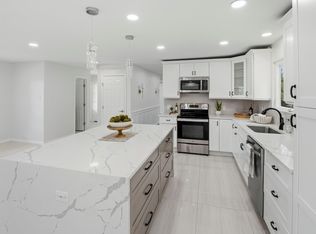 411 Carriage Oaks Dr, Liberty Hill, TX 78642
