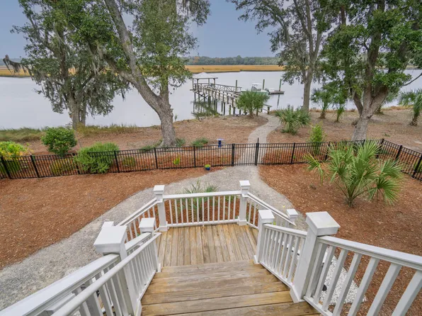 8606 Glascow Island Ln, Edisto Island, SC 29438