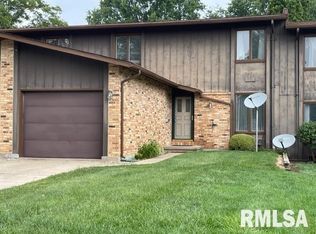 1590-5 Riverview Dr, Macomb, IL 61455