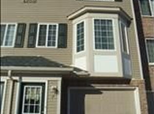 4985 Evergreen Dr N UNIT 7, Hugo, MN 55038