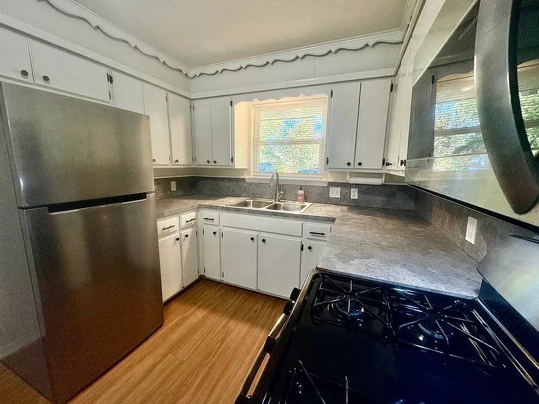 1321 W Pittsburg St — Photo 10