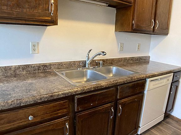 5th image of 2605 S 17th St #3