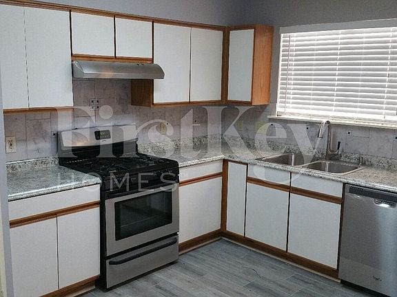 3rd image of 13322 Gendley Dr