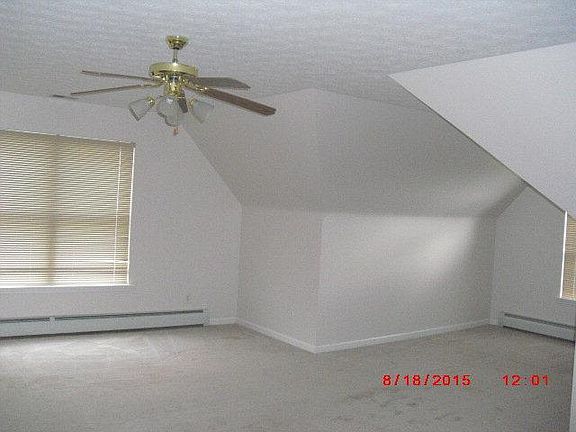 5th image of 6 Garden Ln