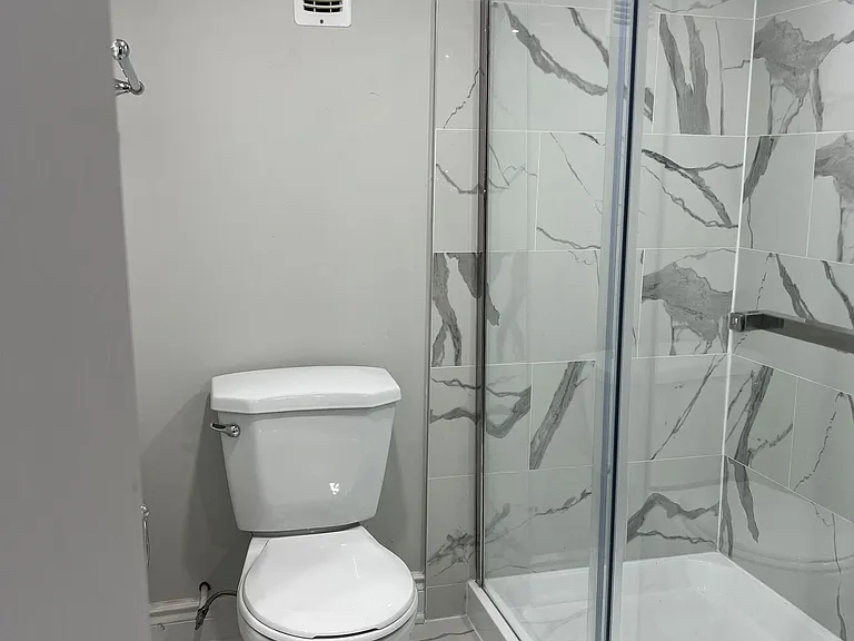 556 Sherin Dr #LOWER LEVEL — Photo 9