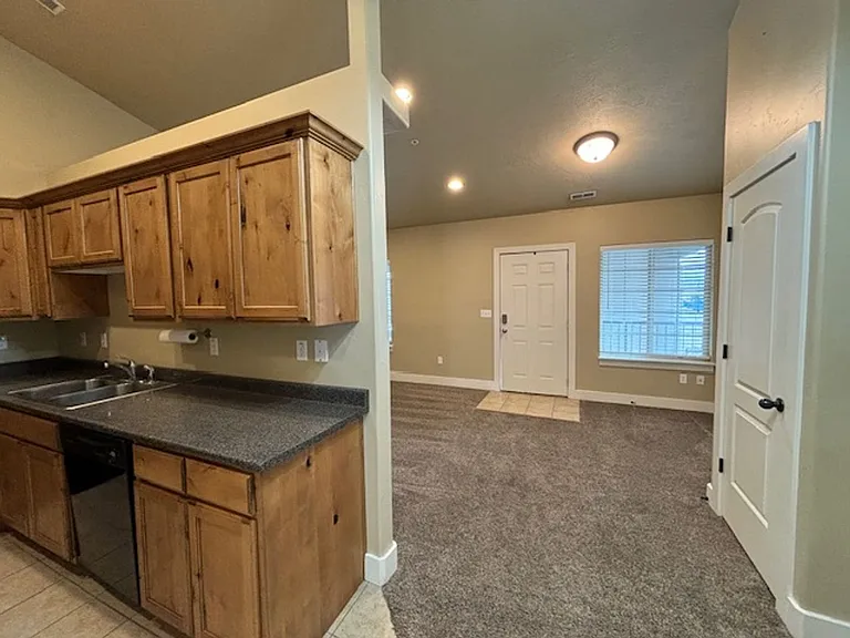 233 Crescent View Ln N #1165-220 — Photo 15