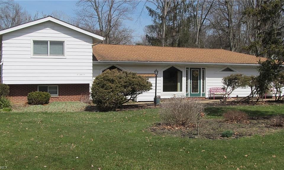 1st image of 51 Barry Ln