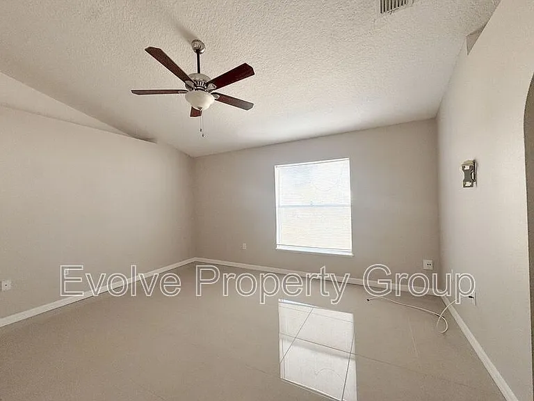 21 Llanes Pl — Photo 4