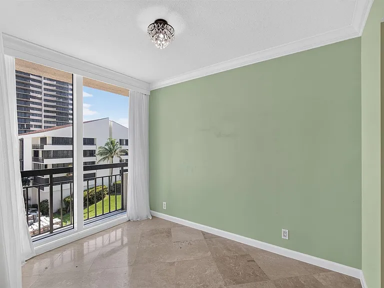 4000 N Ocean Dr #403 — Photo 15