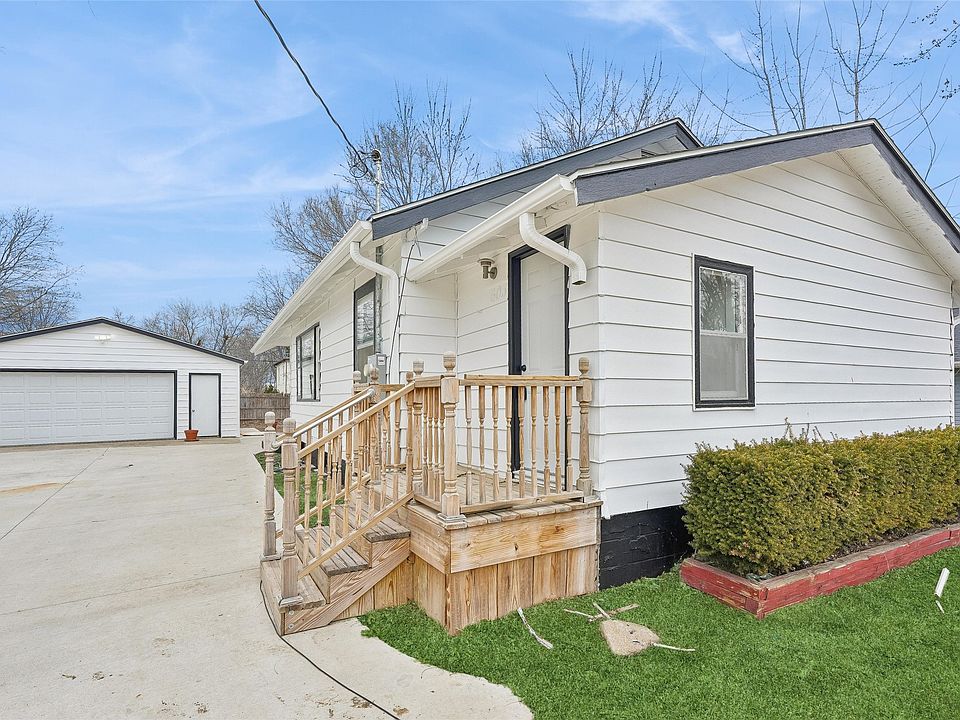 1st image of 603 Lally St
