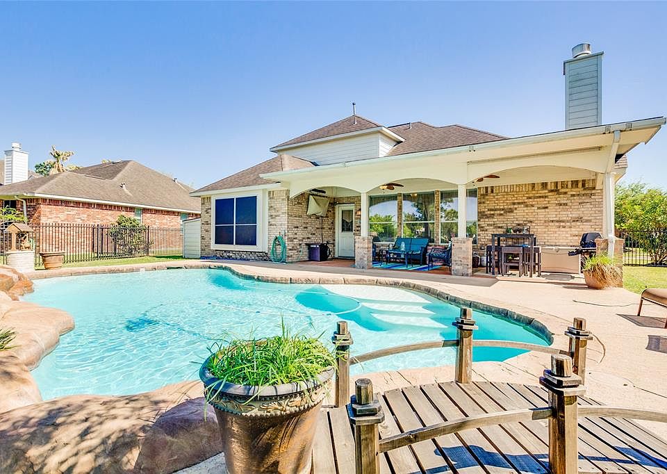 1st image of 24334 Yelverton Glen Dr