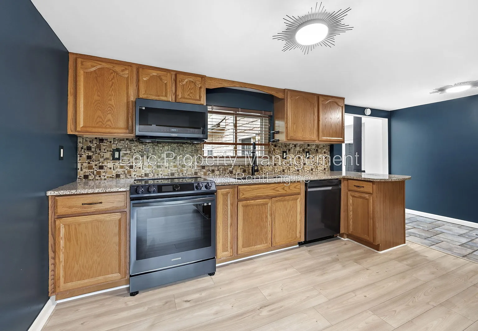 4 bed, 4.0 bath, $4,125 — Photo 3