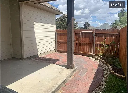 208 Parker Ln Photo 1