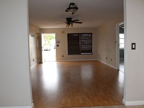 5th image of 4521 Chamber Ct