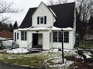 2209 East Dr, Bluefield, WV 24701