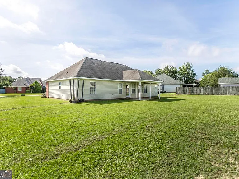 105 Millstone Way — Photo 30